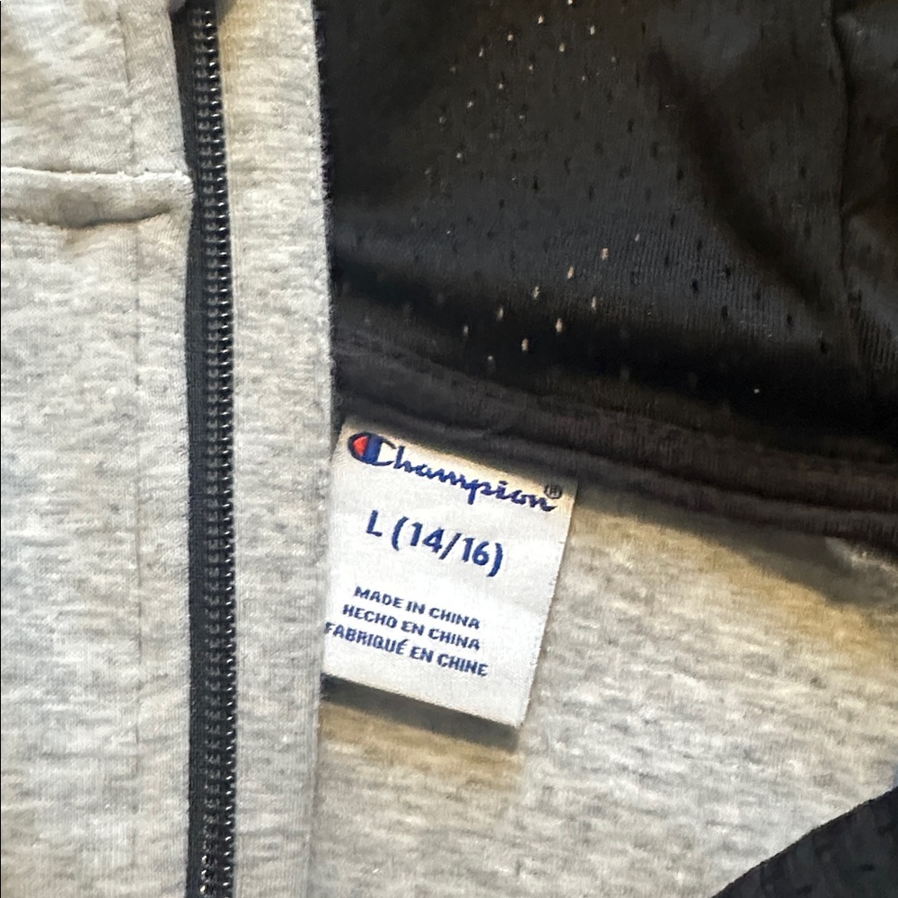 *NWOT* Champion Boys L (14-16) Hoodie Active Zip Jacket - Picture 2 of 3